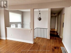 399 Loretta Crescent in Whitchurch-Stouffville, ON - Building Photo - Building Photo