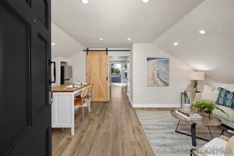 217 N Granados Ave in Solana Beach, CA - Building Photo - Building Photo
