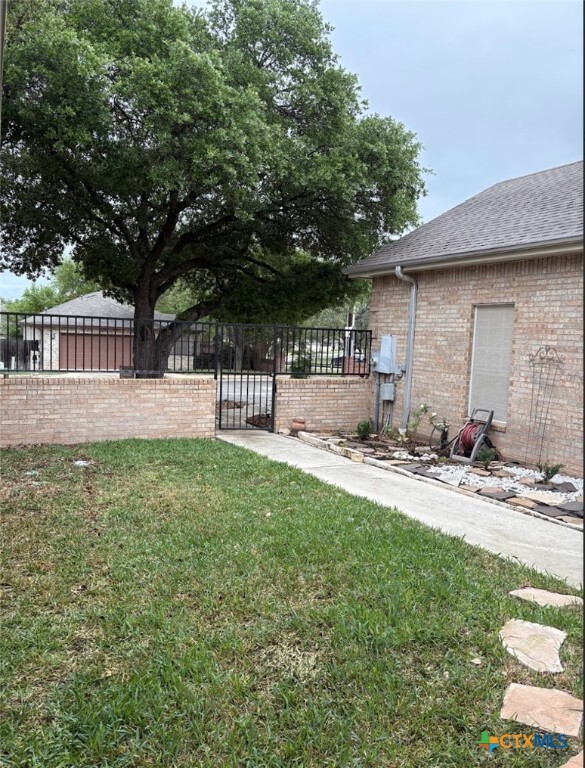 property at 1311 Arbor Cir