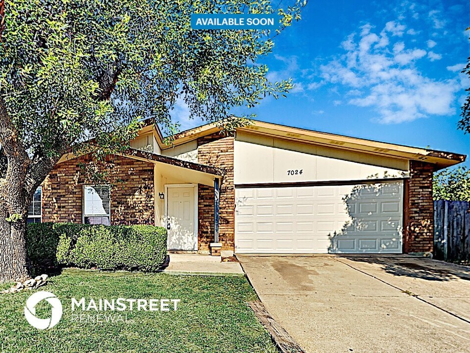 7024 Baird Dr in Fort Worth, TX - Building Photo