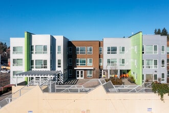 Emerald City Commons in Seattle, WA - Building Photo - Building Photo