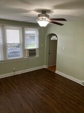5027 S Latrobe Ave, Unit 1st Floor in Chicago, IL - Building Photo - Building Photo