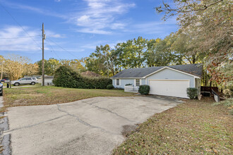 2983 Windsor Cir in Crestview, FL - Building Photo - Building Photo