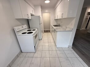 70 Blake St in Barrie, ON - Building Photo - Building Photo