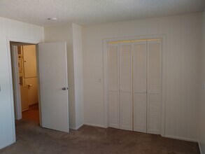 1379 Dorothy Ave, Unit 4 in Las Vegas, NV - Building Photo - Building Photo