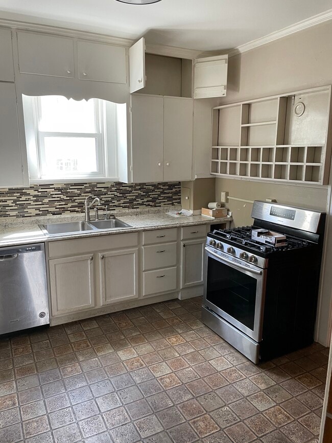 42 Grosvenor St in Athens, OH - Building Photo - Building Photo