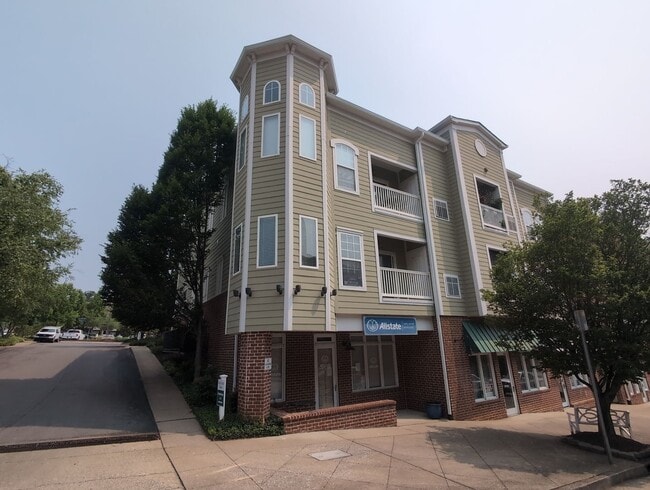 property at 7009 Lenox Village Dr