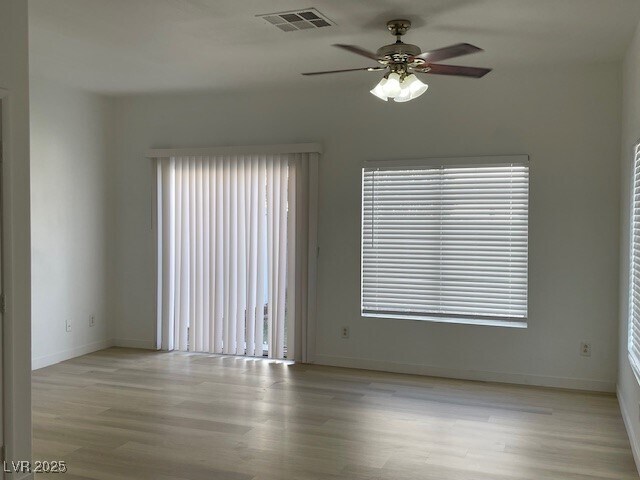 5992 Trickling Descent St in Henderson, NV - Building Photo