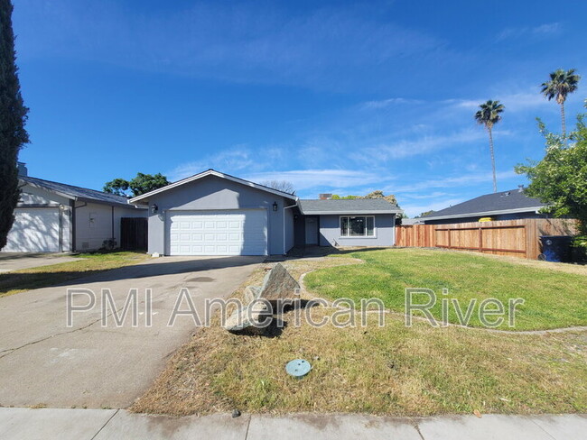 property at 7725 Wooddale Way