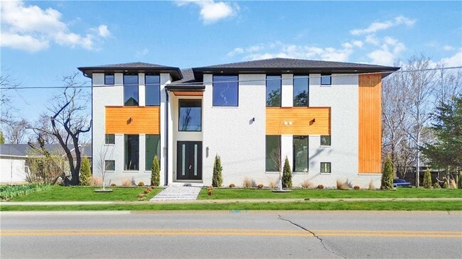727 NE 2nd St in Bentonville, AR - Building Photo - Building Photo