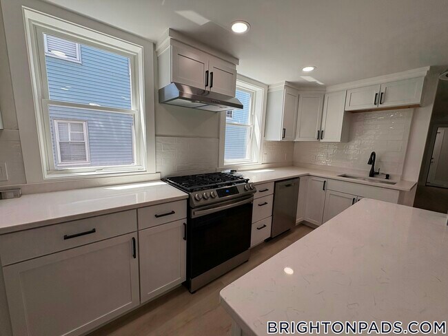 47 Brackett St
