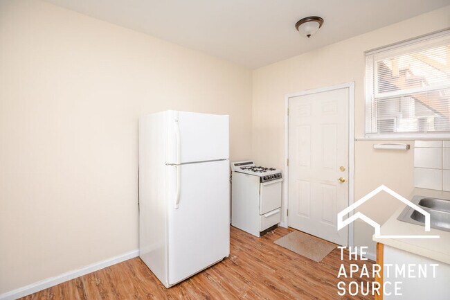 2144 Gunderson Ave in Berwyn, IL - Building Photo - Building Photo