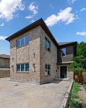 2832 Forest Park Blvd in Fort Worth, TX - Building Photo - Building Photo