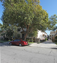 216 W Tujunga Ave Apartments