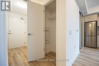 7439 Kingston Rd in Toronto, ON - Building Photo - Building Photo