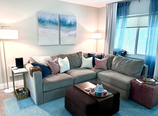 127 SW 10th Ave in Boynton Beach, FL - Building Photo - Building Photo