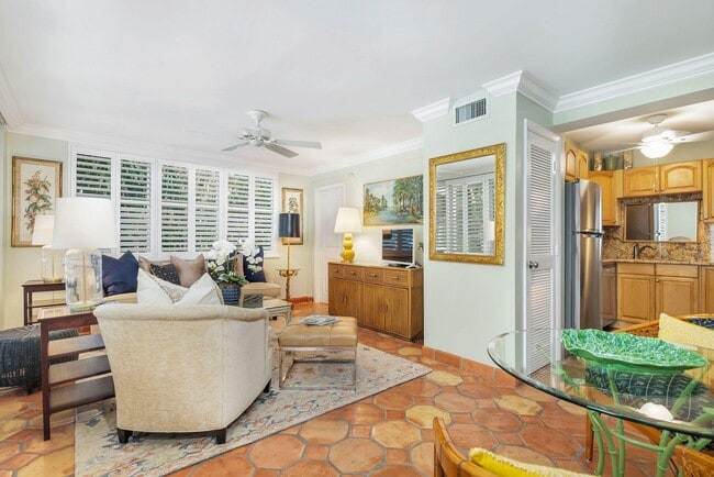 401 Peruvian Ave in Palm Beach, FL - Building Photo - Building Photo