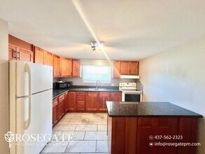69 MacKay Ave in London, ON - Building Photo - Building Photo