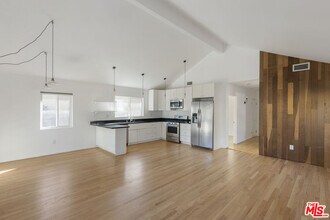 5712 Buchanan St in Los Angeles, CA - Building Photo - Building Photo