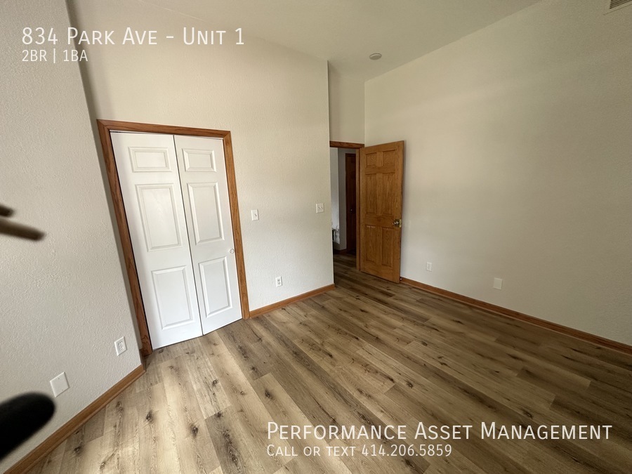 834 Park Ave-Unit -Unit 1 in Racine, WI - Building Photo