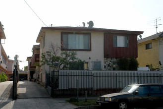 1818 Garfield Pl in Los Angeles, CA - Building Photo - Building Photo