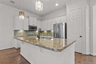 1507 Peyton Oaks Pl in Houston, TX - Building Photo - Building Photo