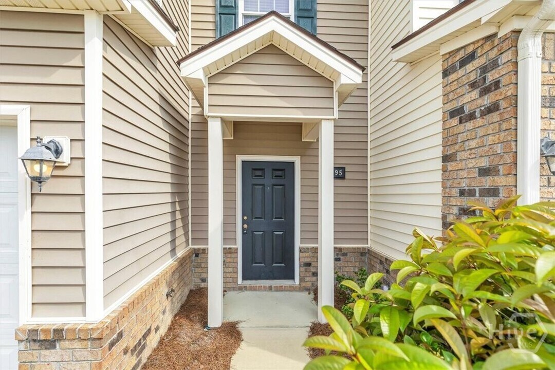 395 Canyon Oak Loop in Richmond Hill, GA - Building Photo