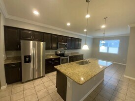 1016 Hermosa Way in Kissimmee, FL - Building Photo