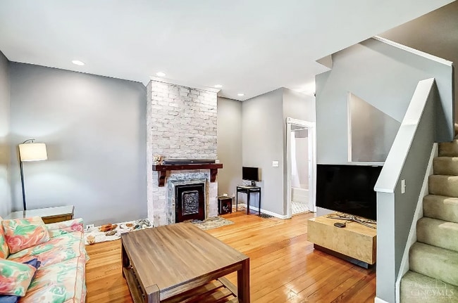 3766 Isabella Ave in Cincinnati, OH - Building Photo - Building Photo