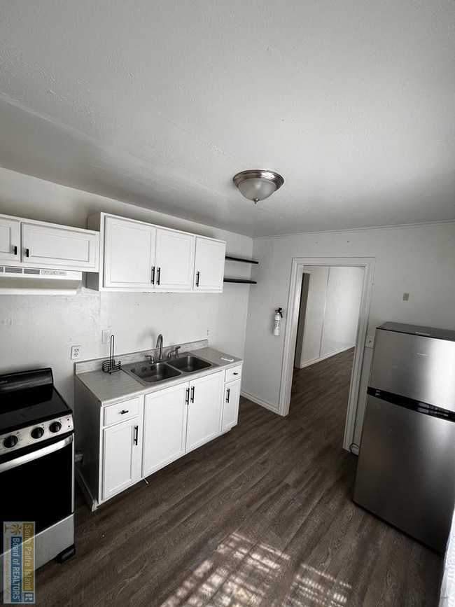 938 E Adams St in Brownsville, TX - Building Photo - Building Photo