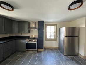 15-19 S Maple St in Vergennes, VT - Building Photo - Building Photo