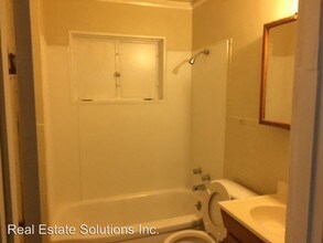 3002 N West St in Jackson, MS - Building Photo - Building Photo