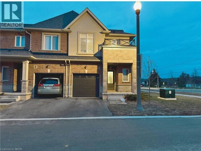 property at 2 Mockingbird Ln