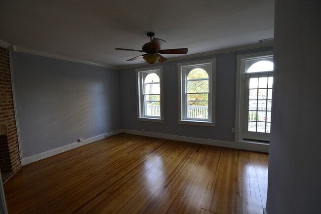 7104 Maple Ave, Unit Maple in Takoma Park, MD - Foto de edificio - Building Photo