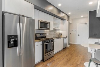 6677 Santa Monica Blvd-Unit -1713 in Los Angeles, CA - Building Photo - Building Photo