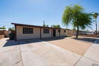 2645 S Nogales Ave in Yuma, AZ - Building Photo - Building Photo