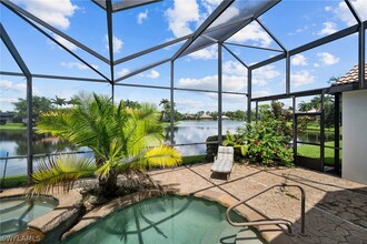 7921 Tiger Lily Dr in Naples, FL - Building Photo - Building Photo