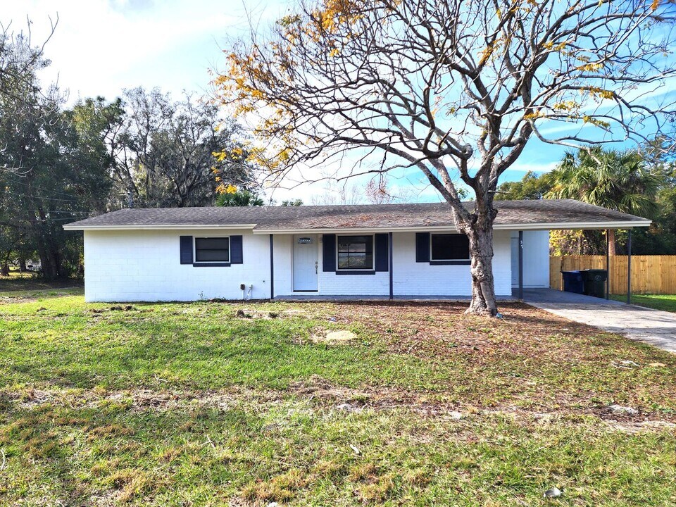 637 Doctors Dr in Oviedo, FL - Building Photo