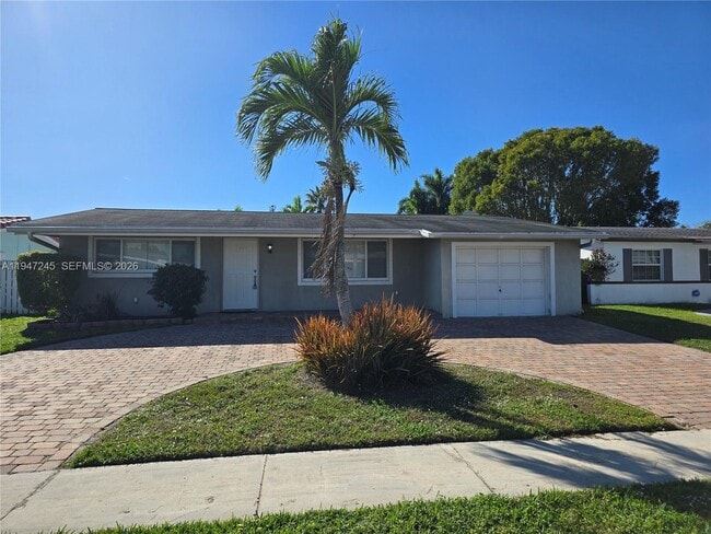 9110 NW 24th Pl in Sunrise, FL - Building Photo - Building Photo