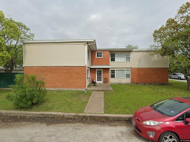 4928 Avenue O, Unit 3