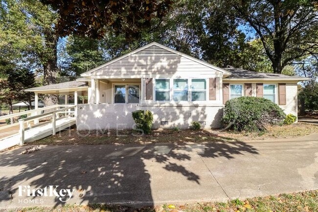 property at 1094 E Shelby Dr