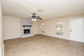 4531 Algernon Dr in Spring, TX - Building Photo - Building Photo