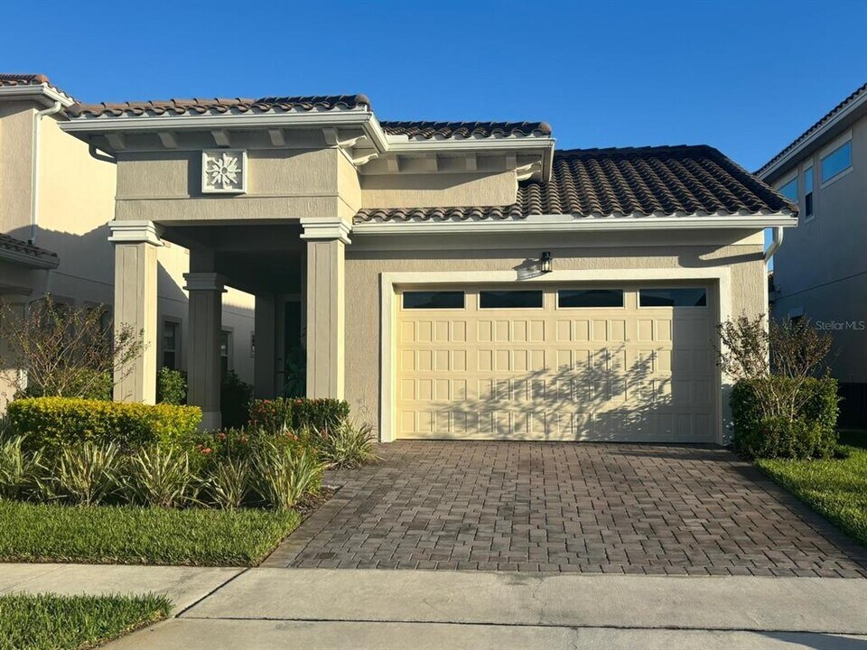 13579 Abberwick Dr in Orlando, FL - Building Photo