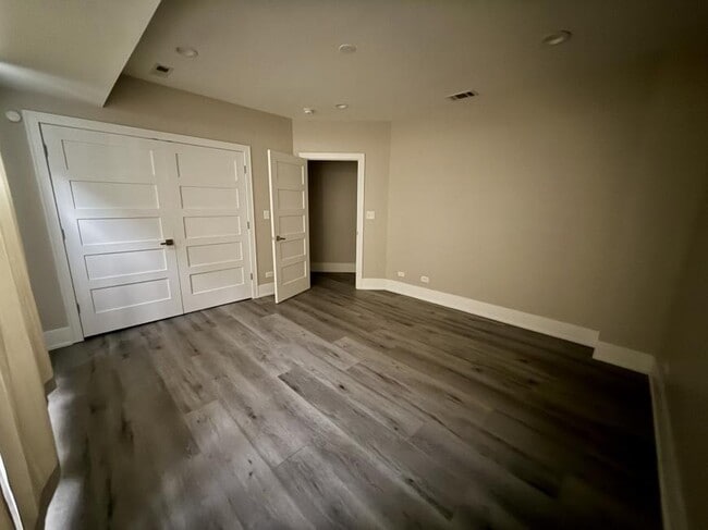 308 W Evergreen Ave in Chicago, IL - Building Photo - Building Photo
