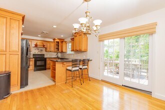 520 Hyman Ave in West Islip, NY - Building Photo - Building Photo