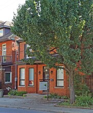 65 Walnut St S in Hamilton, ON - Building Photo - Building Photo