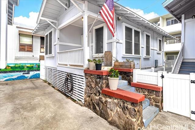 204 Huali St in Honolulu, HI - Building Photo