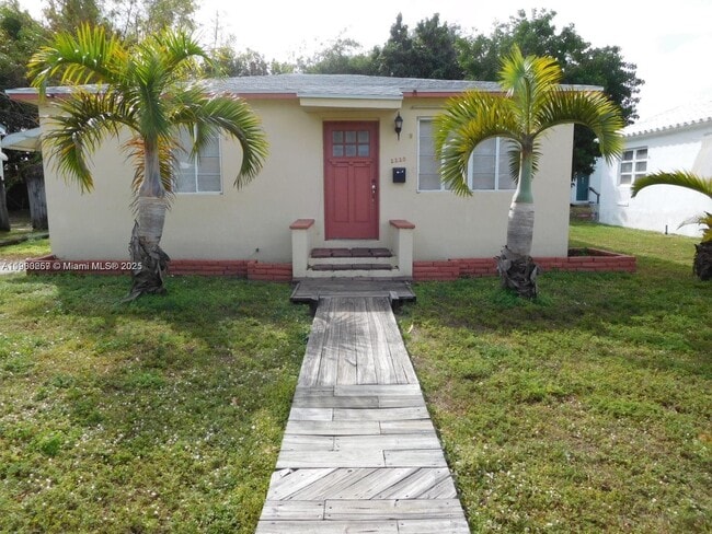 property at 2220 Grant St