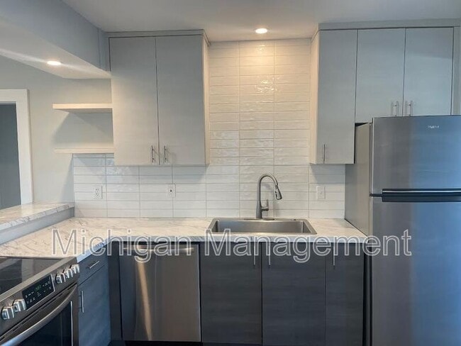 3738 Edgar Ave in Royal Oak, MI - Building Photo - Building Photo