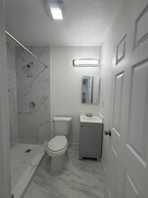 901 N J St, Unit 2 in Lake Worth Beach, FL - Building Photo - Building Photo